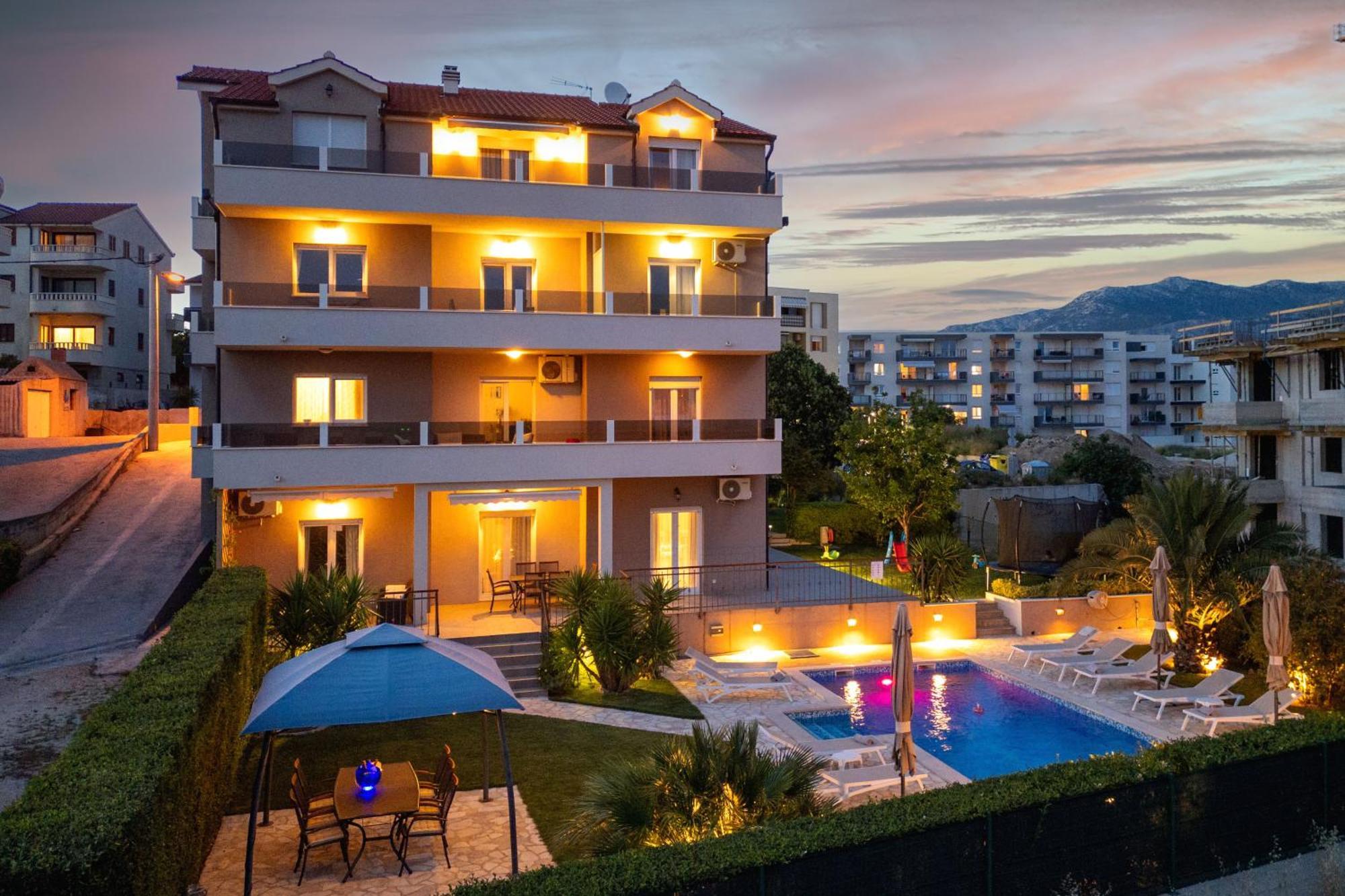 Sunny Garden Apartment Split Exterior foto