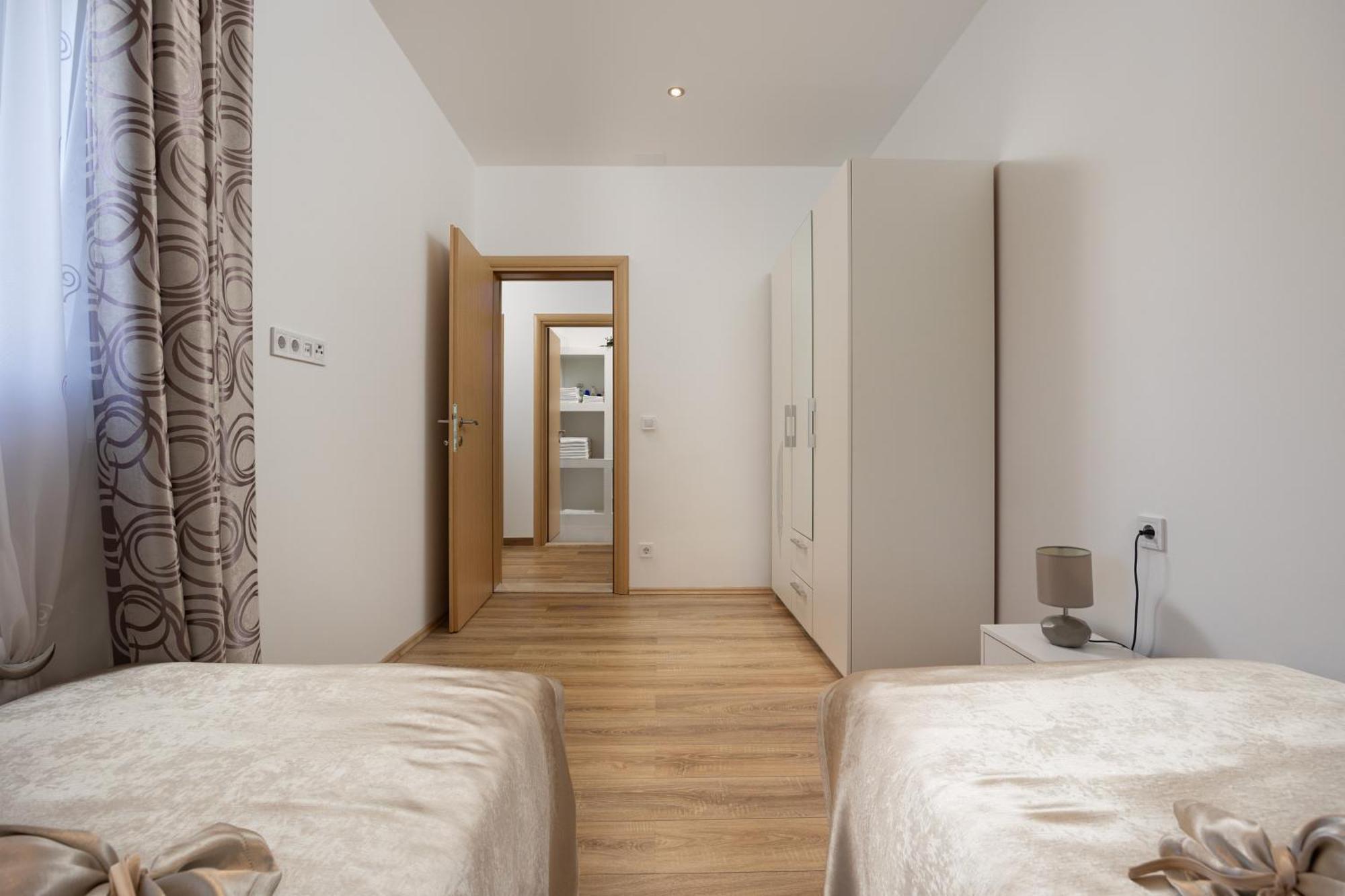 Sunny Garden Apartment Split Exterior foto