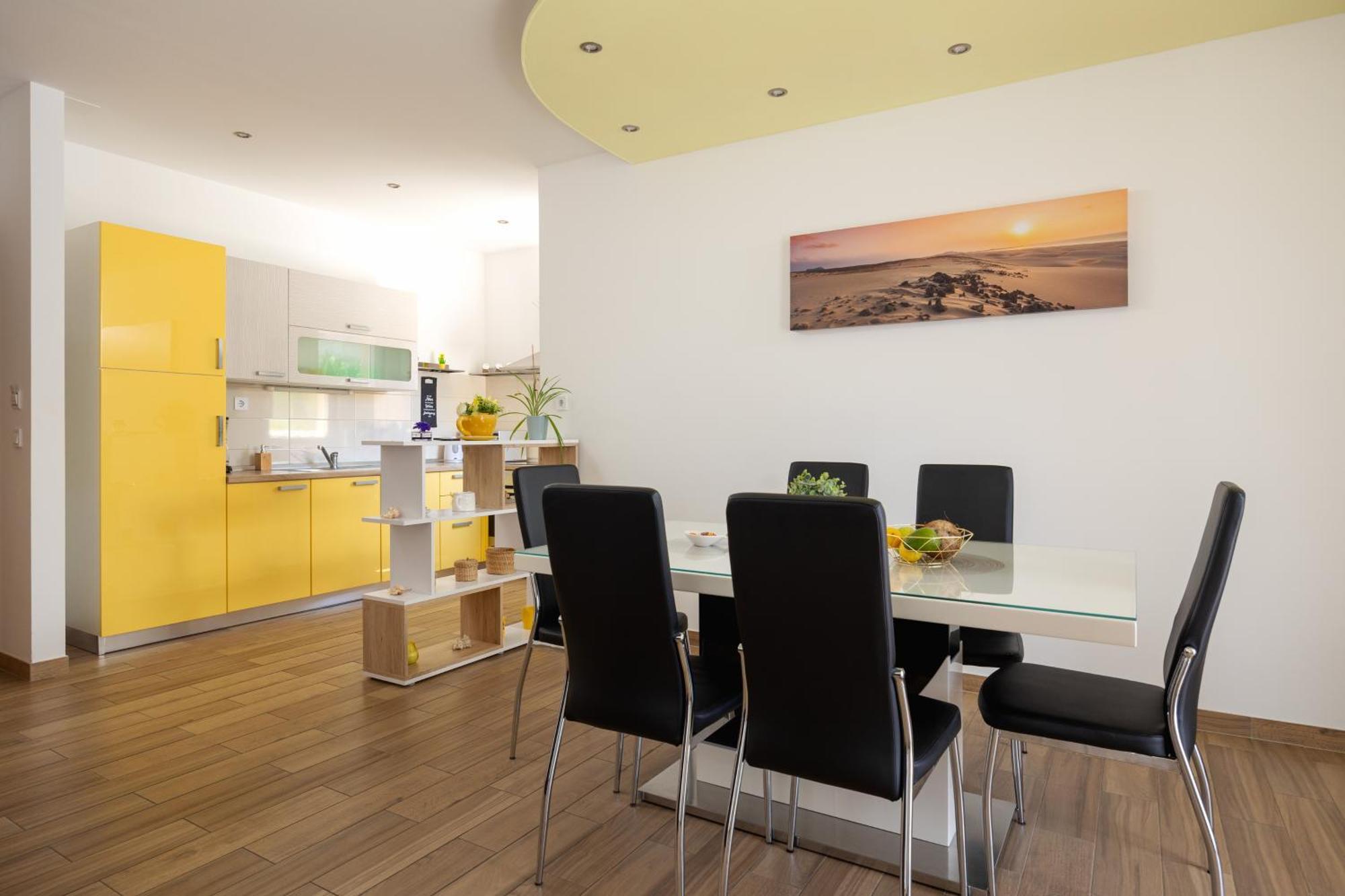 Sunny Garden Apartment Split Exterior foto