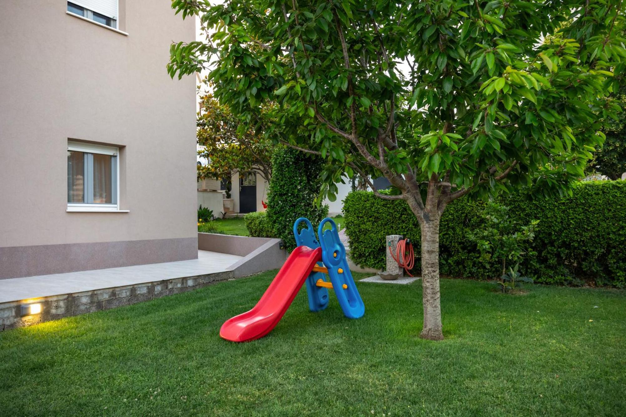 Sunny Garden Apartment Split Exterior foto