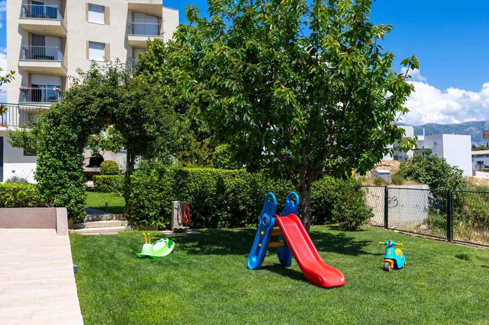 Sunny Garden Apartment Split Exterior foto